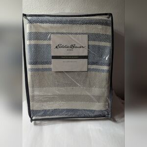 Eddie Bauer Blanket 100 % Cotton Herringbon Stripe-Blue & Tan Twin NWT